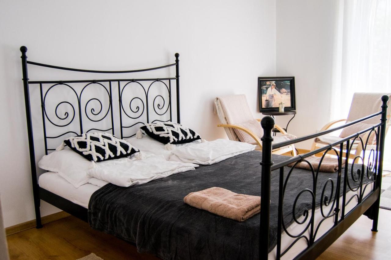 Color 24 Apartament V Apartment Stalowa Wola Luaran gambar