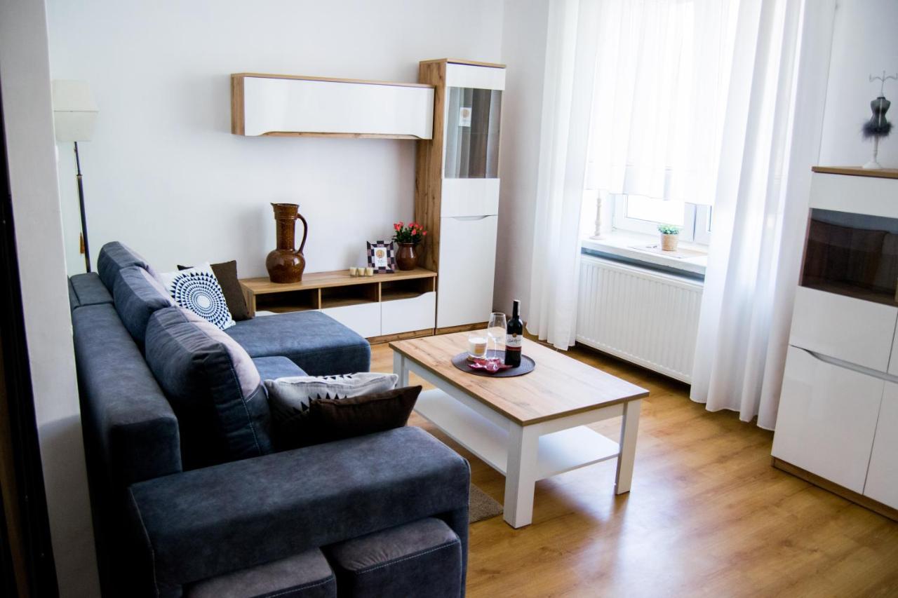 Color 24 Apartament V Apartment Stalowa Wola Luaran gambar