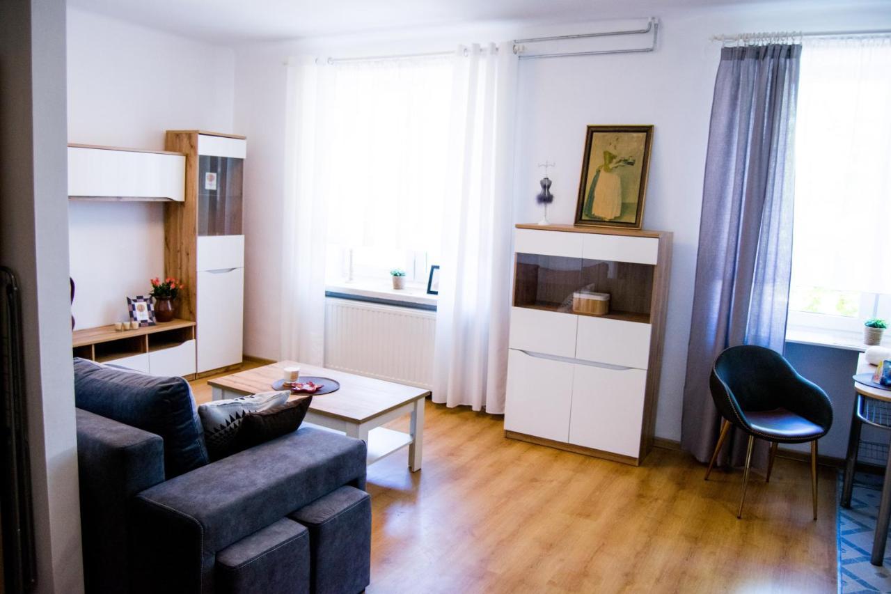 Color 24 Apartament V Apartment Stalowa Wola Luaran gambar
